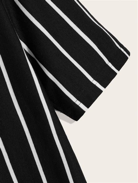 Manfinity RebelGame Men Letter Graphic Striped Casual Color Block Short ...