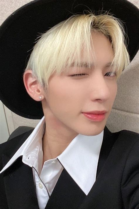 Tomorrow, Terry, In This Moment, Kpop, People, Group Pictures, Luvs ...