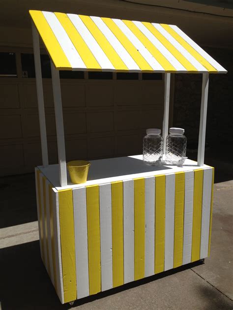DIY Lemonade Stand on Casters | Scrap Lumber Construction