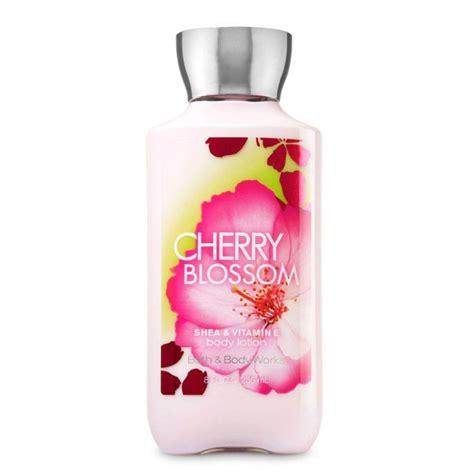 BATH & BODY WORKS CHERRY BLOSSOM (W) 236ML BODY LOTION