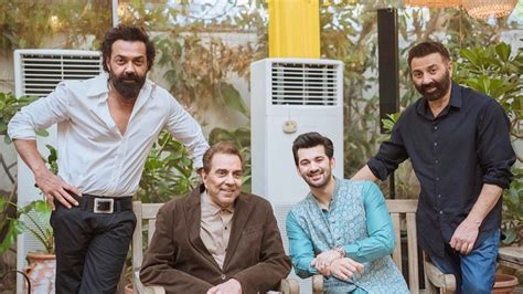 Inside photos of Gadar 2 actor Sunny Deol's lavish homes in Mumbai ...