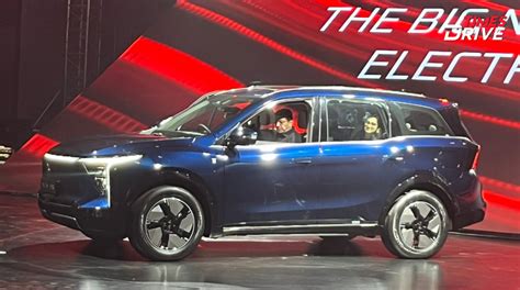 Mahindra XUV700 Price 2025, Specifications, Features & Reviews | Times ...