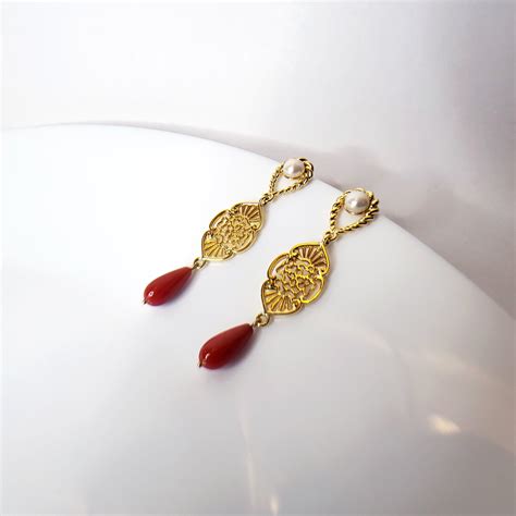 SCARLET EARRINGS – shop.mirakin.com