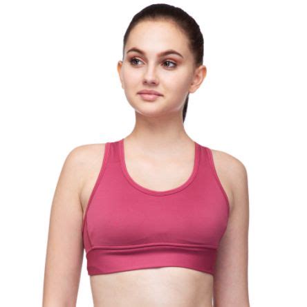 Alaya F takes on a push-up challenge in a strappy magenta sports bra ...