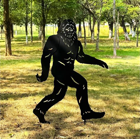 Amazon.com : TIGGSY 4ft Bigfoot Metal Outdoor Decor Big Foot Sasquatch Gifts for Men/Women ...
