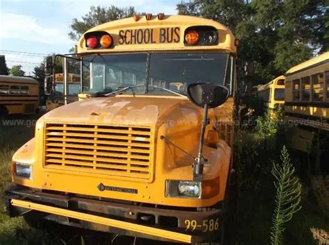 1999 Blue Bird Bus 586 | GovDeals