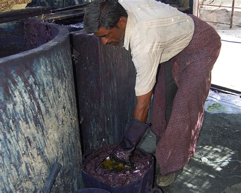 Ajrakh Prints in Natural Vegetable Dyes Manufacturer Exporter Barmer ...