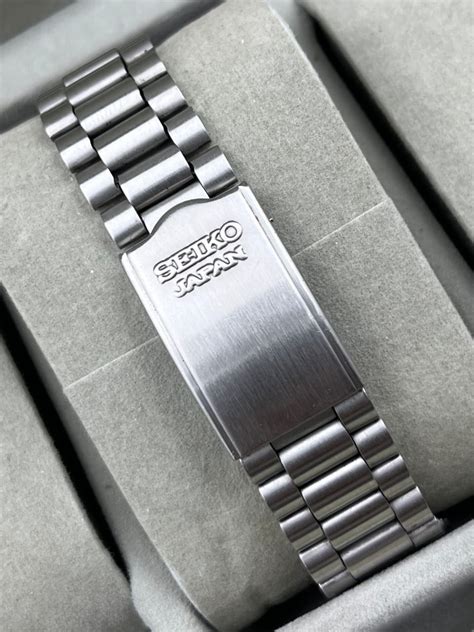 Vintage SEIKO Automatic Black – Watch It Move