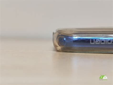 Come aggiungere la ricarica wireless a qualsiasi smartphone