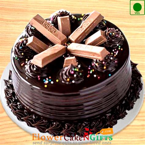 Send Online Half Kg Eggless kitkat chocolate cake Order Delivery ...