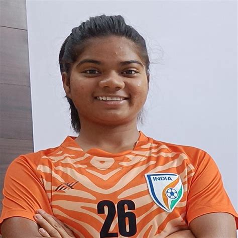 Good News: झारखंड की फुटबॉलर बेटियां अब टीम इंडिया में खेलेंगी ...