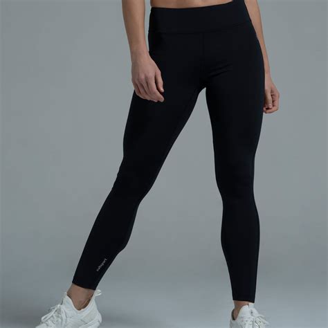 Buy Black Absolute Fit Solid Running Tights Online in India | Cult Store