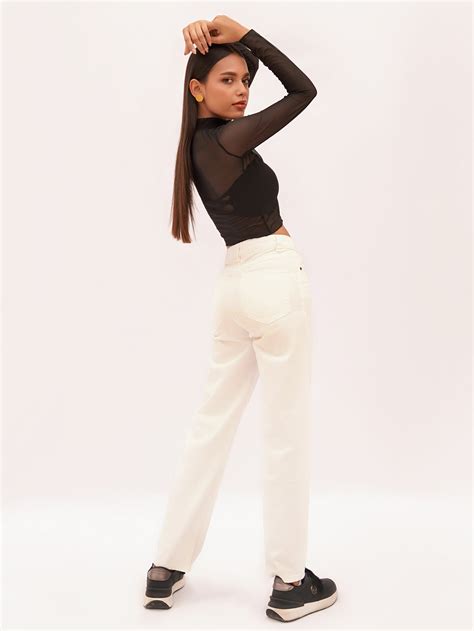 White Straight-Leg Jeans - club76