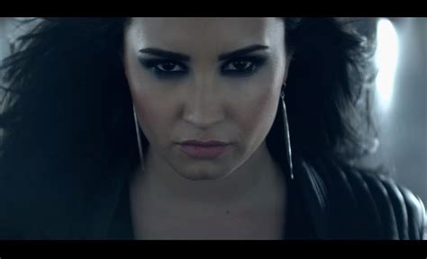 Chord Heart Attack - Demi Lovato - Chord Gitar Evolution