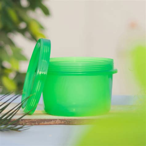 Rezultat imagine pentru Tupperware Container