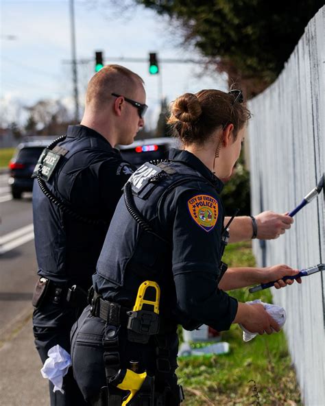 Everett Police conduct graffiti vandalism paint over operation on ...