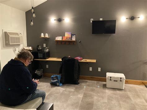 SUMMIT VIEW INN (Mount Shasta) - Motel Reviews, Photos, Rate Comparison ...