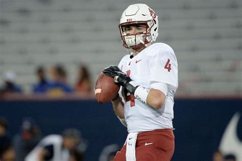 Taking a look at the 2018 quarterback draft class; potential candidates ...