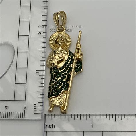 Dije San Judas con Piedras Verdes y Aureola Dorada | Saint Jude Pendant ...