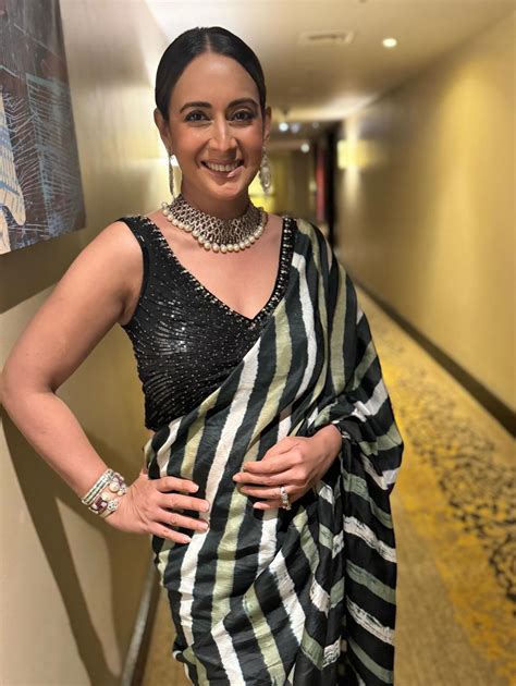 Celebrity – House Of Vaarasa