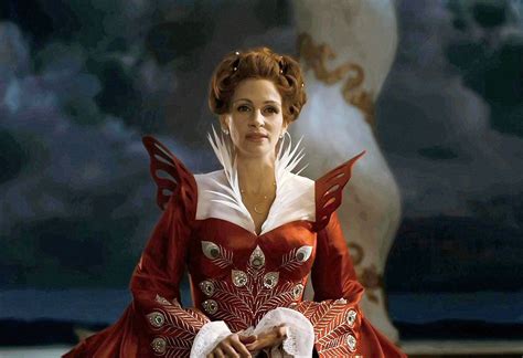 Mirror Mirror Picture 40