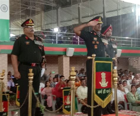 बिहार रेजिमेंट के दो बैच हुए पास आउट, भारतीय सेना को मिले नए सैनिक ...
