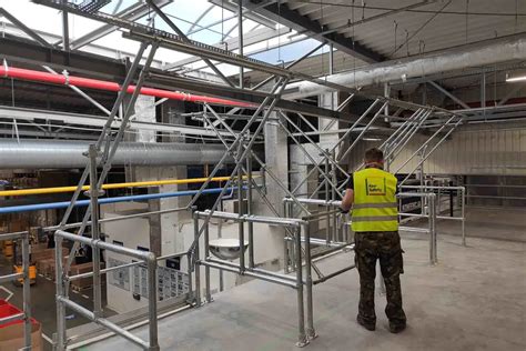 Kee Pivot® Pallet Gate & Mezzanine Safety Gate - Kee Safety