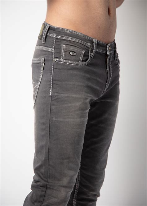 Buy Jeans for Men at Best prices in India