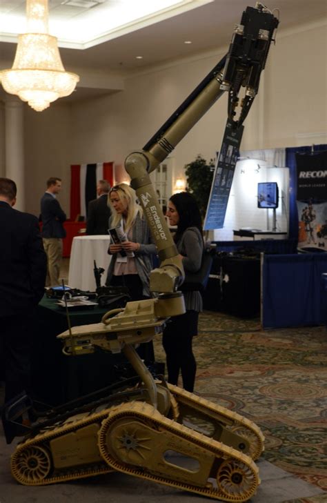 Army Robots 的图像结果