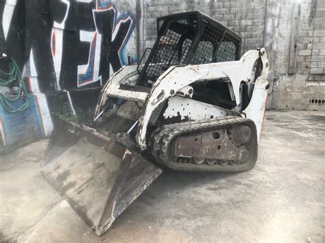 Bobcat T190 Skid Steer With Tracks