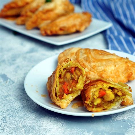 Simple Homemade Thai Curry Puffs - Cook Gem