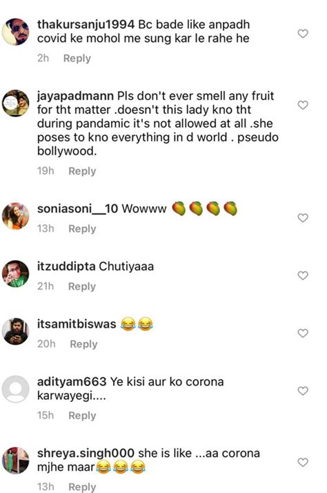 Farah Khan Trolled For Removing Mask To Smell Mangoes
