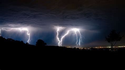 Download wallpaper 2560x1440 thunderstorm, lightning, flashes, night ...