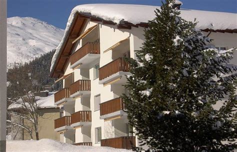 Haus Colani Ingold**** | Ferienwohnung / Appartement in Valbella