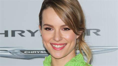 Bridgit Mendler Library 的图像结果