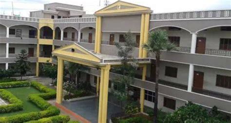 MAHARSHI VIDYALAYA HIGH SCHOOL