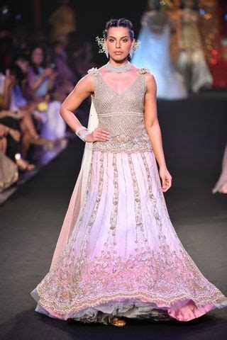 Suneet Varma at India Couture Week 2019 | Vogue India