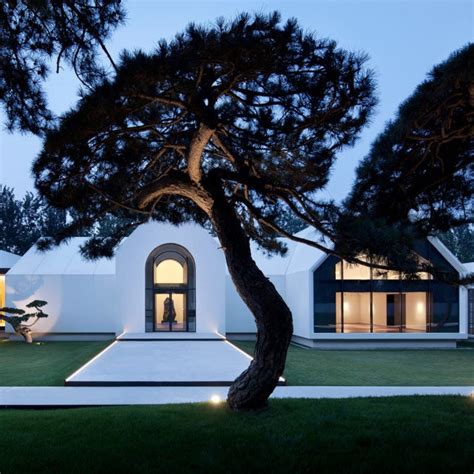 Uttar Pradesh: The Bilehra Palace remains one of India’s most striking ...