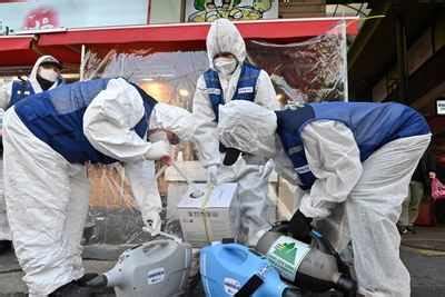 Global spread of coronavirus raises pandemic fears - Times of India