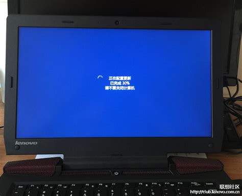 笔记本电脑的显示屏坏了换一个屏要多少钱