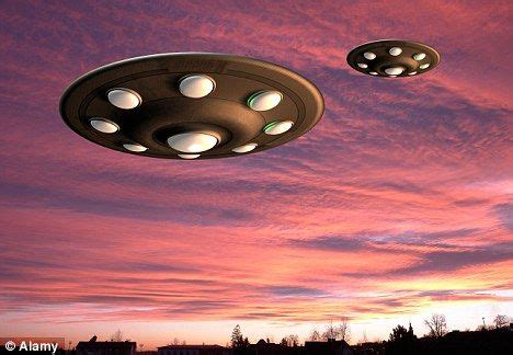 俄空中交管制员称发现UFO 传出声音类似猫