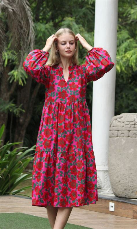 DRESSES – Cyclamen
