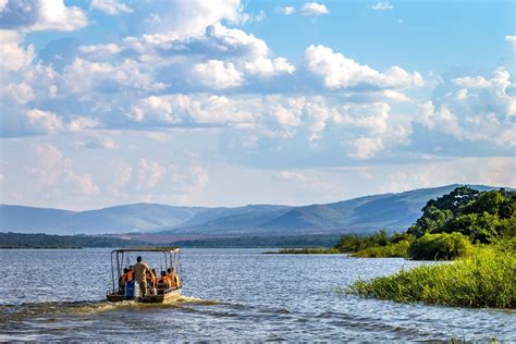 lake ihema