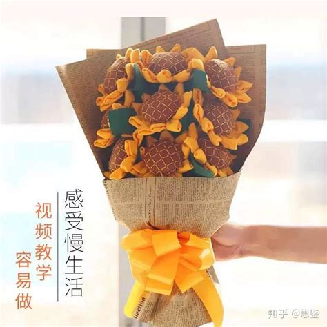 成年礼送什么礼物最新素材