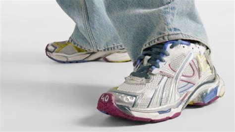 Luxury Sneakers For Walking (For Men & Women): Walking Shoes For Long ...