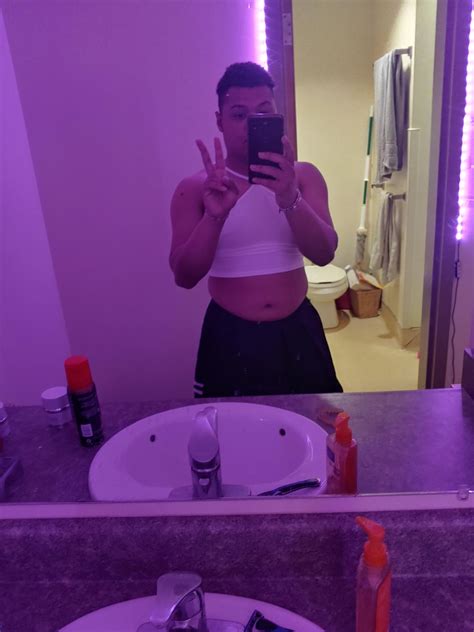 Dominant femboy kitty goddess wants cashpigs. : r/FindomMale