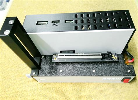 Alienware External GPU Dock 的图像结果