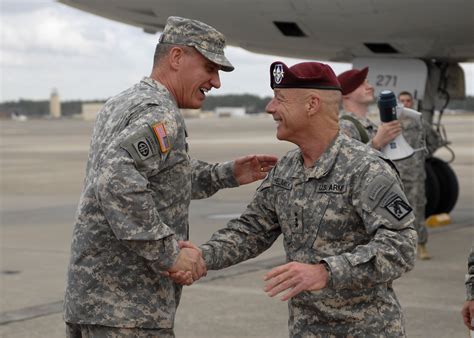 Home for holidays: Last Soldiers redeploy to Fort Bragg from Iraq ...