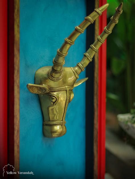 Wooden Wall Frame with Brass Cow Head – Yellow Verandah