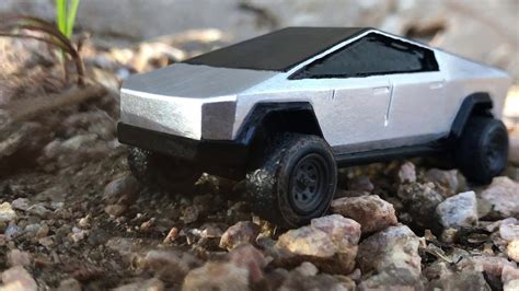 This Dad Created The Perfect Tesla Cybertruck Toy For His Daughter ...